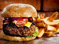 MEATZ BURGER SELECIONA PROFISSIONAIS